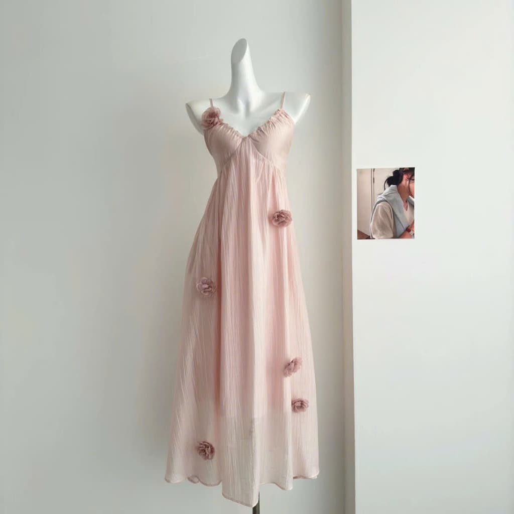 [BIGSIZE L-4XL] Đầm Maxi Nữ Bigsize 2 Dây Hồng Nhạt QCCC Đính Hoa Hai Dây Dáng Dài Nhẹ Nhàng Trend 2025