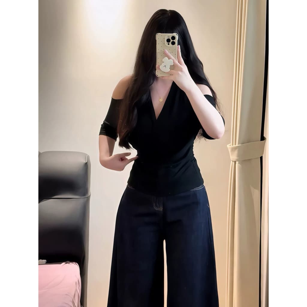 [BIGSIZE L-4XL] Áo Thun Bigsize Nữ Khoét Vai Cổ Chữ V Dây Buộc Cổ Màu Đen Tay Ngắn Phong Cách Pháp 2026